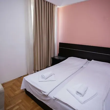 - Beograd 3* Lukavica